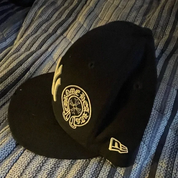New Era Black and White Embroidered Cap